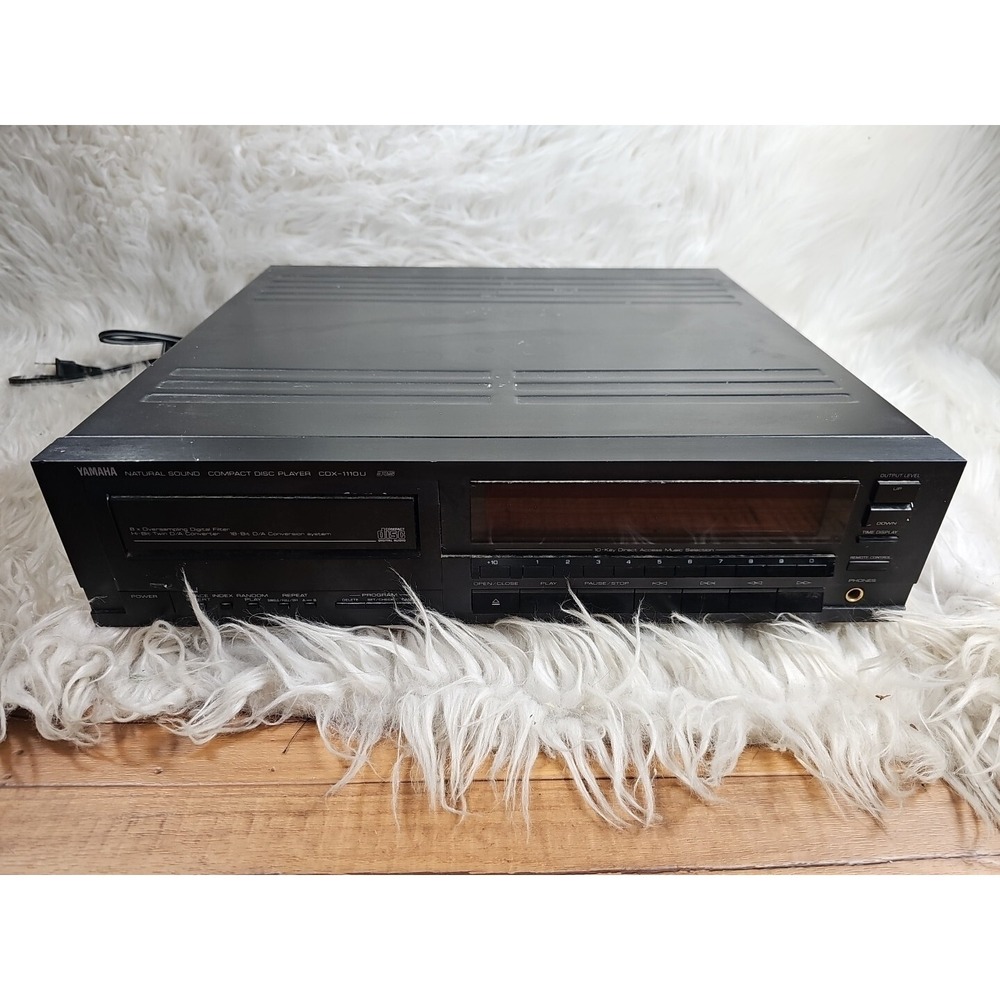 Working Vintage 1987 Yamaha CDX-1100U Natural Sound Compact Disc Player 18bit